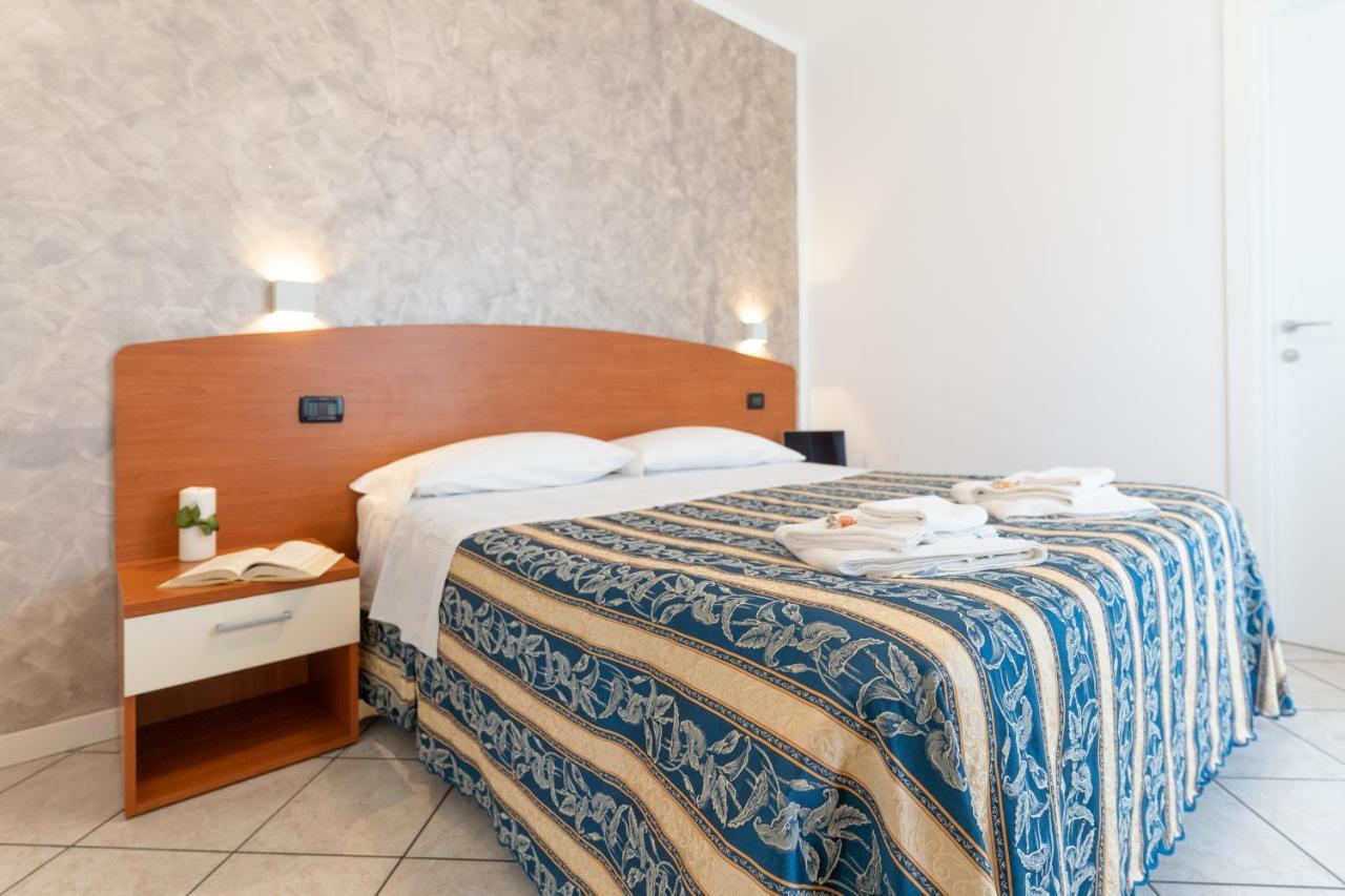 Residence Millennium Rimini Buitenkant foto